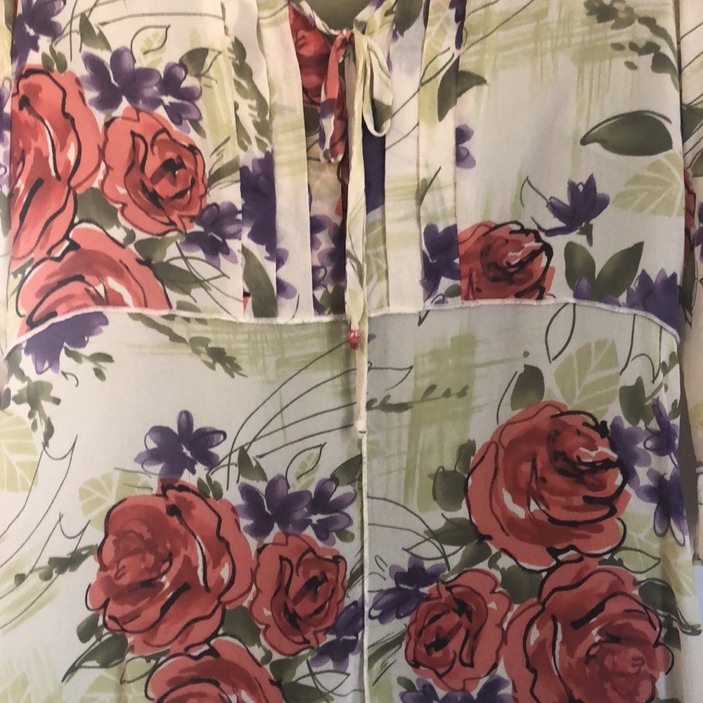 Nine West 100% Silk Sage Blouse w/purple,pink,green & red Floral design Size 2 - Picture 4 of 8